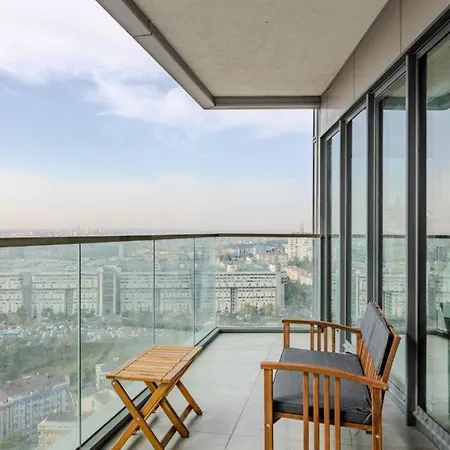 Beautiful Elegant 1bd Private Terrace Gem! #333