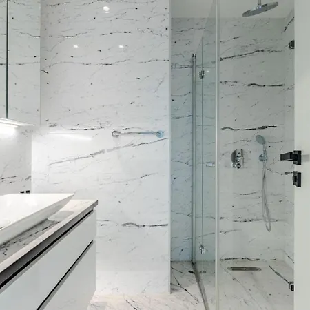 Beautiful Elegant 1bd Private Terrace Gem! #333 Lägenhet