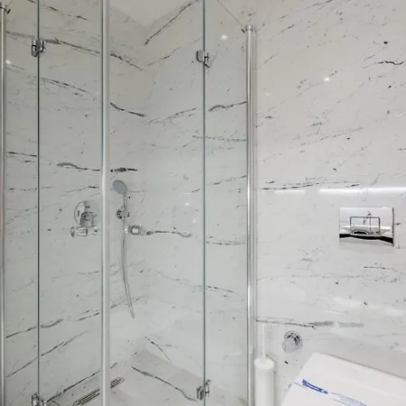 Beautiful Elegant 1bd Private Terrace Gem! #333 Lägenhet Istanbul